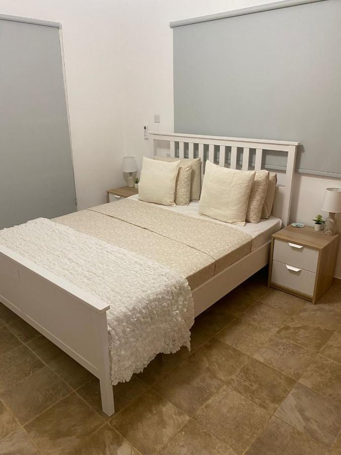 Villa Suncity Boutique Beachfront Ajía Nápa Kültér fotó