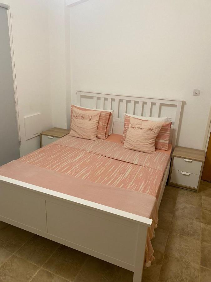 Villa Suncity Boutique Beachfront Ajía Nápa Kültér fotó