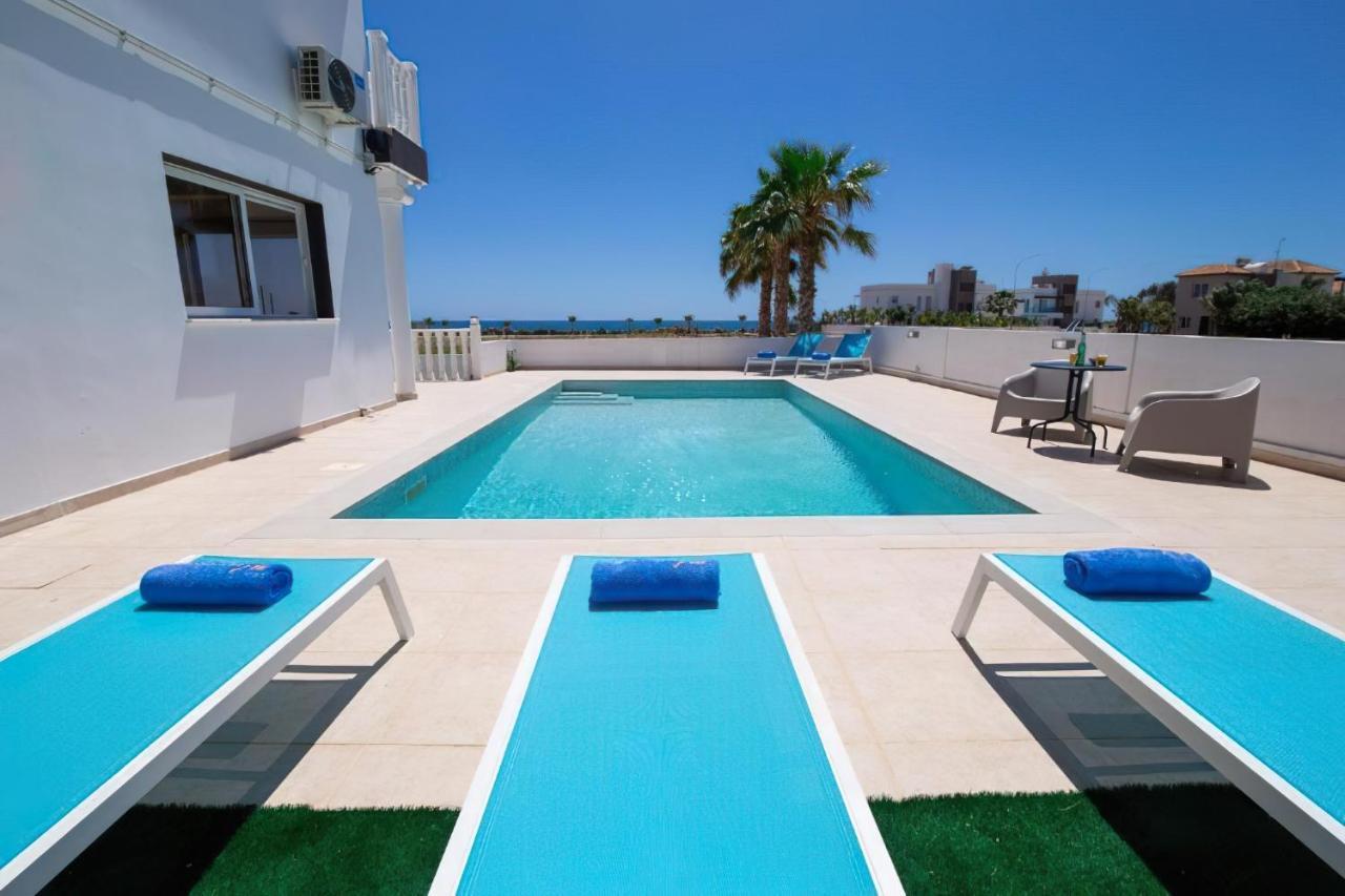 Villa Suncity Boutique Beachfront Ajía Nápa Kültér fotó