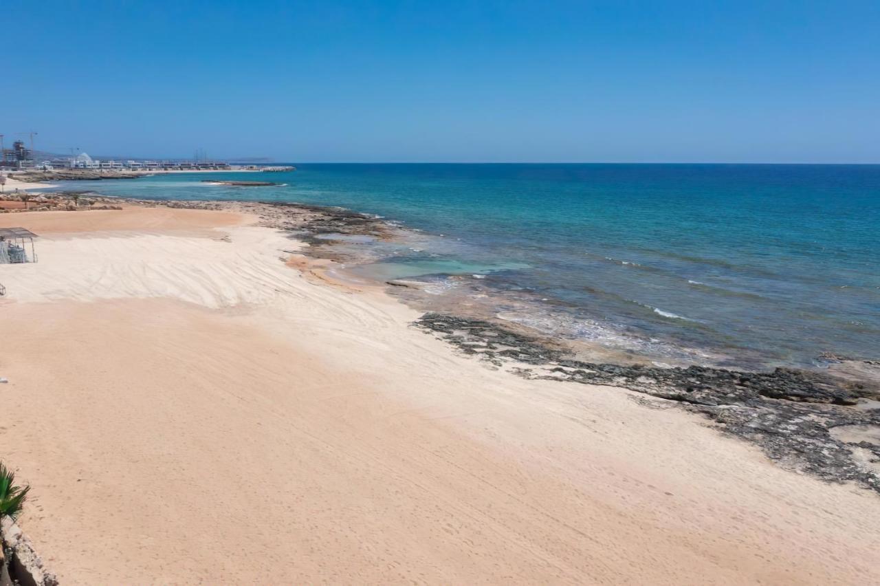 Villa Suncity Boutique Beachfront Ajía Nápa Kültér fotó