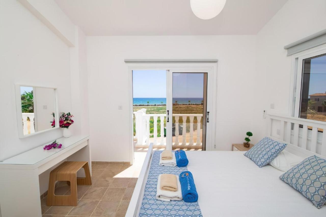 Villa Suncity Boutique Beachfront Ajía Nápa Kültér fotó