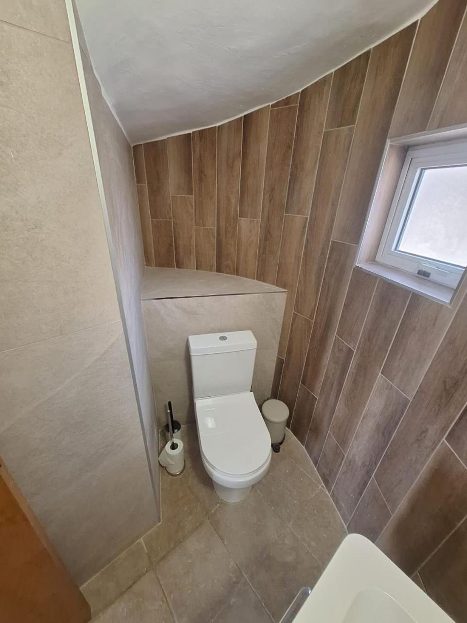 Villa Suncity Boutique Beachfront Ajía Nápa Kültér fotó